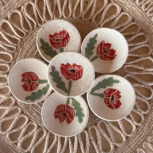 Poppy Sgraffito Tea Rest